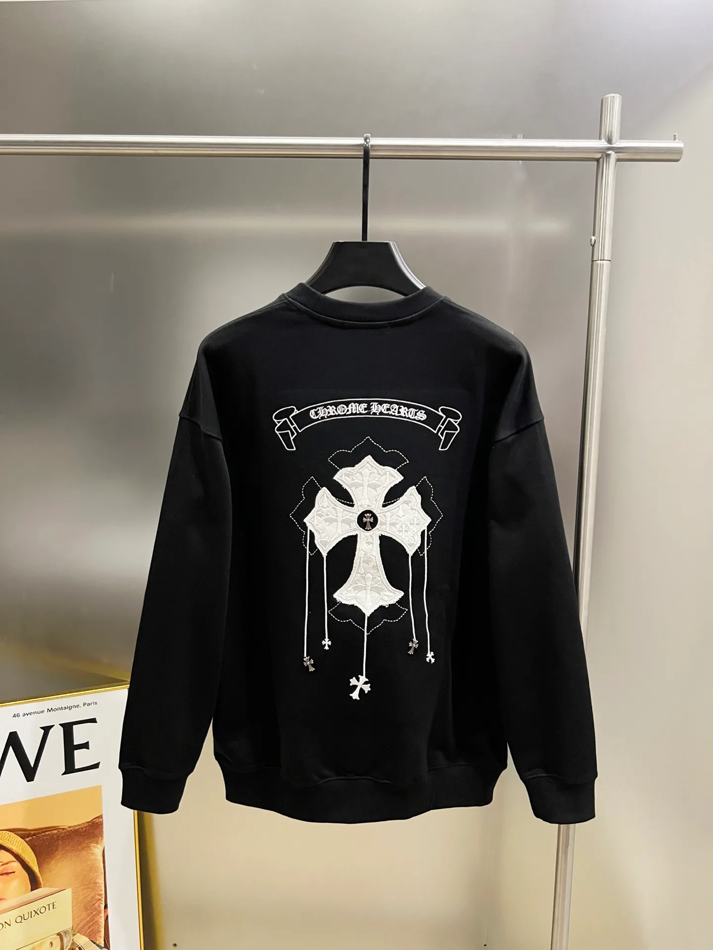 🅿️310 CH Cro 2025 autumn and winter new style, customized 430g double yarn plain fabric, round neck long-sleeved sweatshirt, cross three-dimensional embroidery technology + cross patch hardware, the real thing is great🔥Same style for men and women, loose version, size S M L XL XXL five sizes black white